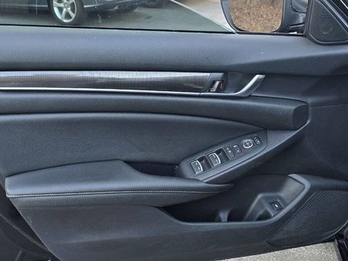 Used 2021 Honda Accord Sport image 10