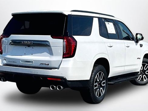 Used 2024 GMC Yukon AT4 AWD/4WD image 6