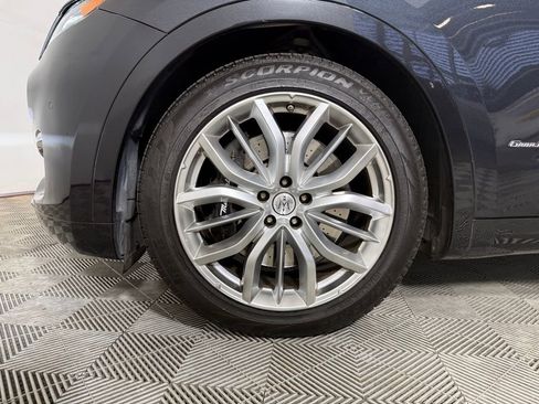 Used 2021 Maserati Levante S GranLusso AWD/4WD image 11