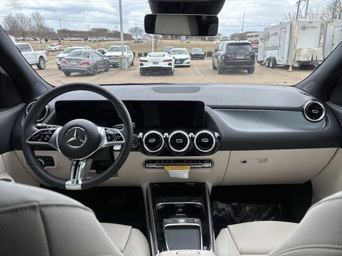 New 2026 Mercedes-Benz GLA 250 4MATIC image 14