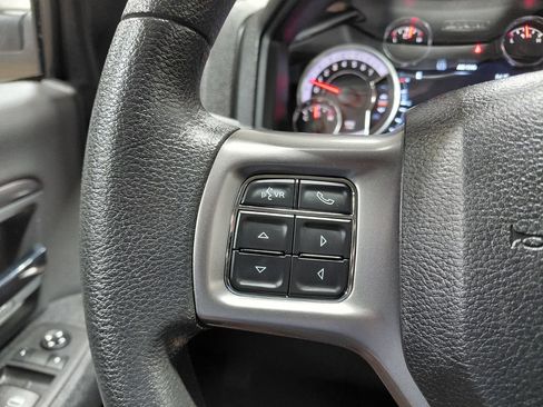 Used 2022 RAM 1500 Classic SLT w/ Electronics Group AWD/4WD image 30