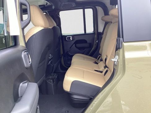 New 2026 Jeep Gladiator Sport image 14