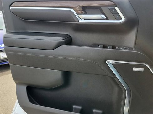 Used 2023 Chevrolet Silverado 1500 RST w/ Convenience Package II image 19