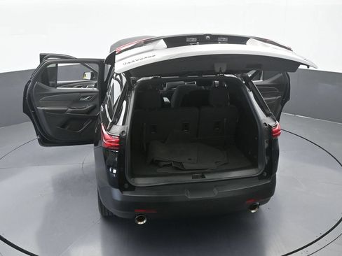 Used 2023 Chevrolet Traverse LT FWD image 71