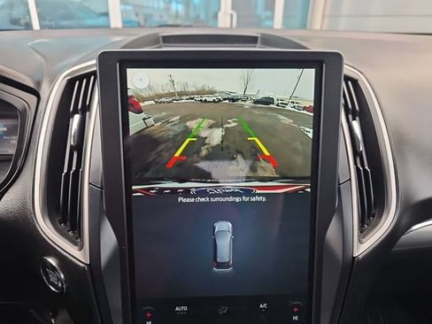 Used 2022 Ford Edge SEL w/ Sport Appearance Package image 21