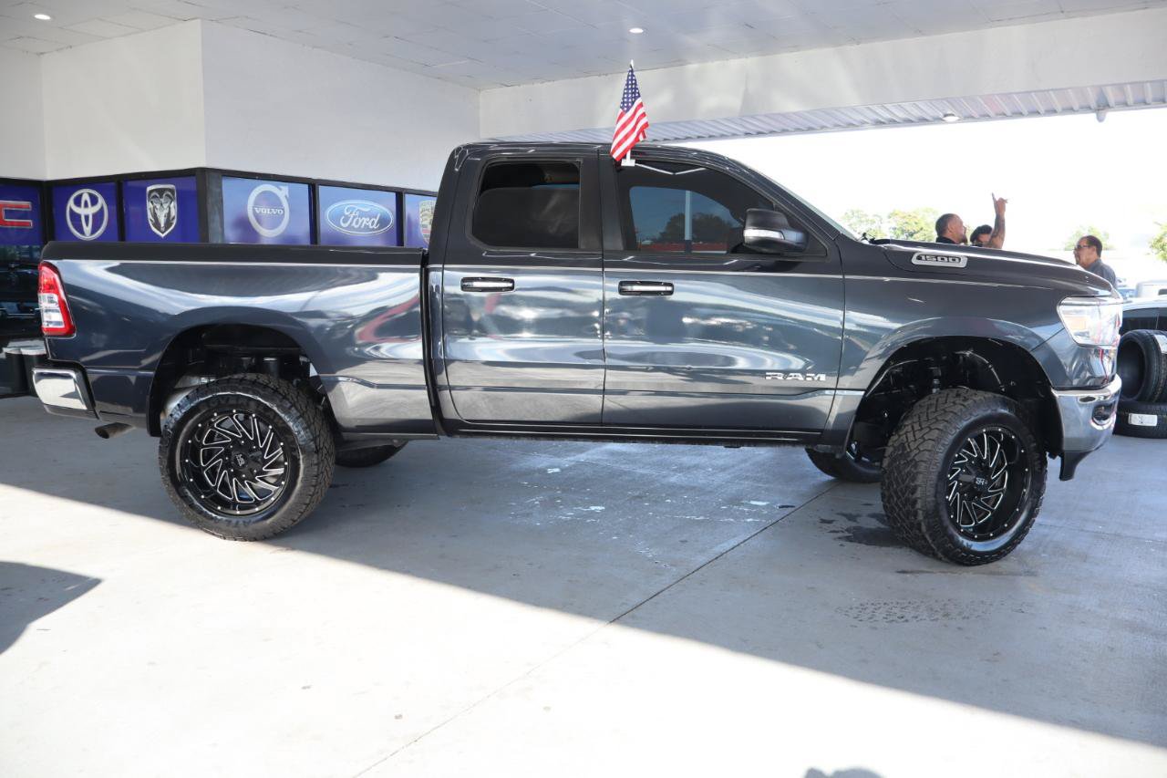 Used 2019 RAM 1500 Big Horn RWD image 6