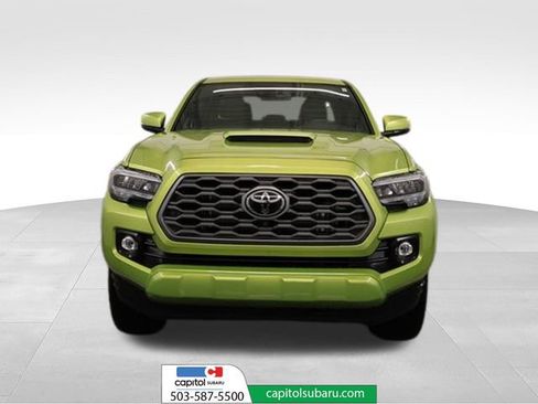 Used 2023 Toyota Tacoma TRD Sport w/ TRD Premium Sport Package AWD/4WD image 7