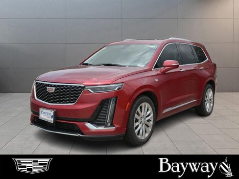 New 2025 Cadillac XT6 Premium Luxury w/ Technology Package image 1