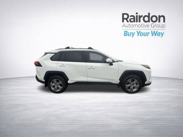 Used 2025 Toyota RAV4 LE AWD/4WD image 8