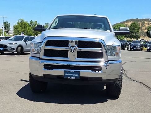 Used 2018 RAM 2500 Tradesman w/ Chrome Appearance Group AWD/4WD image 3