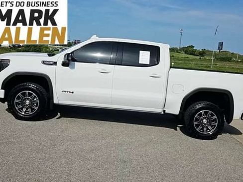 Used 2025 GMC Sierra 1500 AT4 AWD/4WD image 5