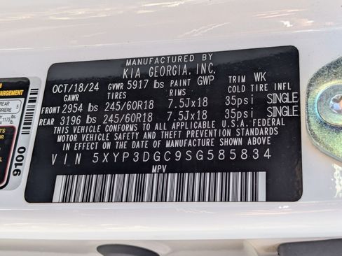 Certified 2025 Kia Telluride AWD image 32