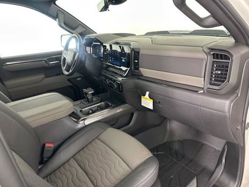 New 2026 Chevrolet Silverado 1500 ZR2 image 11