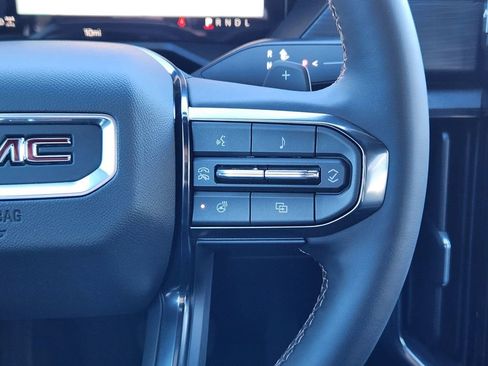 New 2026 GMC Acadia AT4 w/ Luxury Package image 18