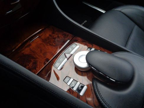 Used 2013 Mercedes-Benz CL 63 AMG image 7