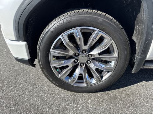 Used 2022 GMC Sierra 1500 Denali w/ Denali Reserve Package image 13