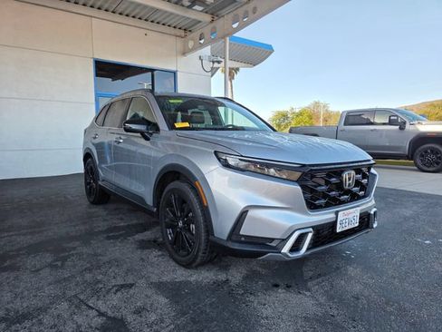 Used 2023 Honda CR-V Sport Touring image 3