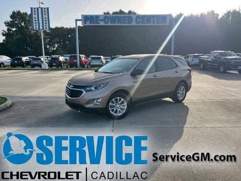 Used 2019 Chevrolet Equinox LS w/ LS Convenience Package FWD image 1
