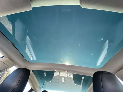 Used 2019 Tesla Model 3 Mid Range image 13