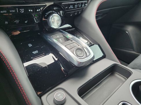 Used 2025 Acura MDX A-Spec image 28