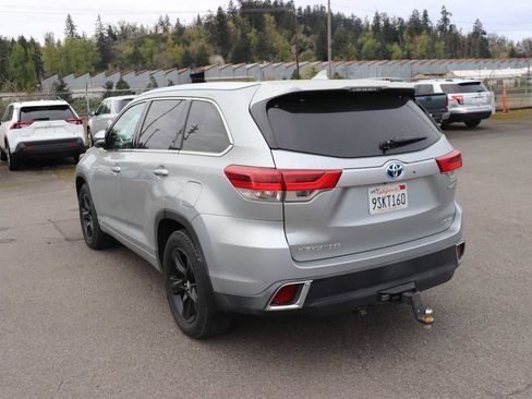 Used 2018 Toyota Highlander Limited Platinum image 7