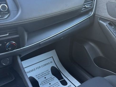 Used 2023 Nissan Rogue S image 20