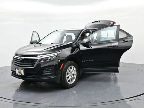 Used 2023 Chevrolet Equinox LS w/ LS Convenience Package image 26