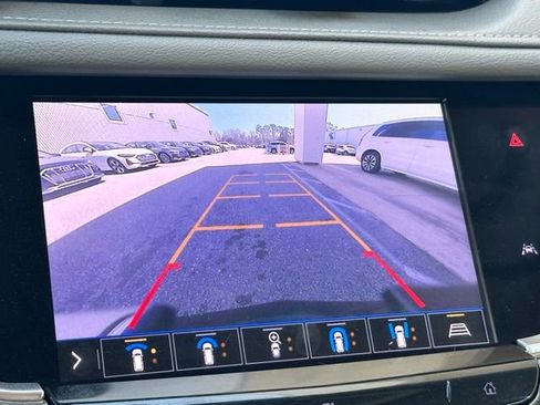 Used 2020 Cadillac XT6 Premium Luxury image 13