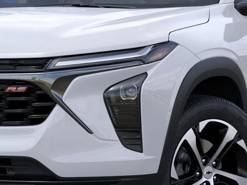 New 2025 Chevrolet Trax RS image 10
