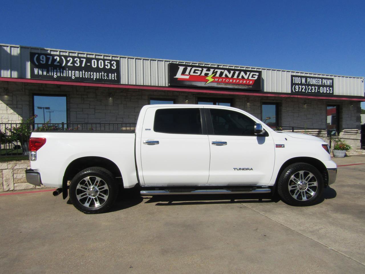 Used 2012 Toyota Tundra 2WD CrewMax w/ SR5 Pkg image 5