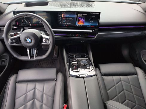 Used 2024 BMW 530i w/ M Sport Package RWD image 28