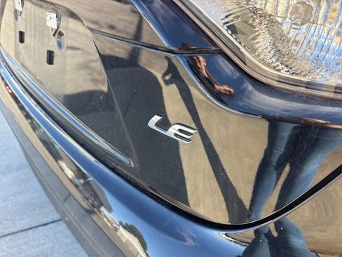Used 2023 Toyota Corolla LE image 10