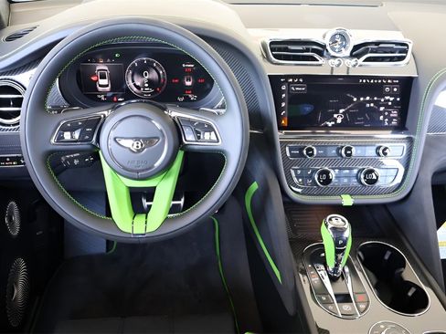 New 2026 Bentley Bentayga Speed image 16