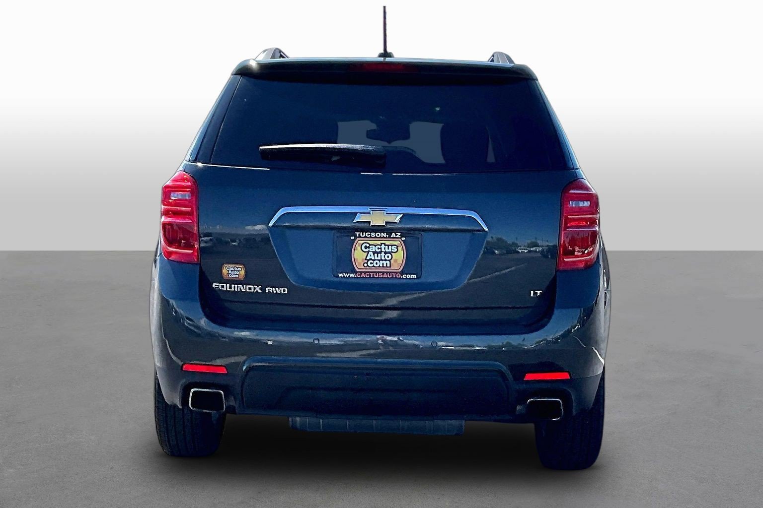 Used 2017 Chevrolet Equinox LT w/ Convenience Package AWD/4WD image 4