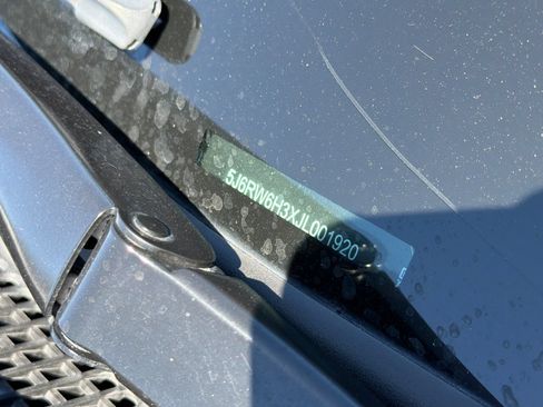 Used 2018 Honda CR-V LX image 9