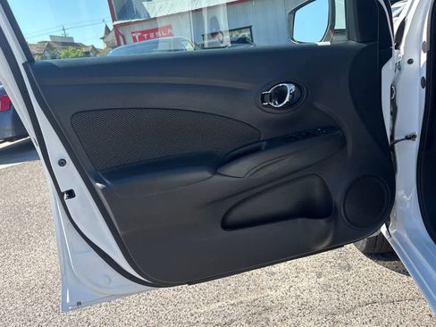 Used 2018 Nissan Versa SV FWD image 15