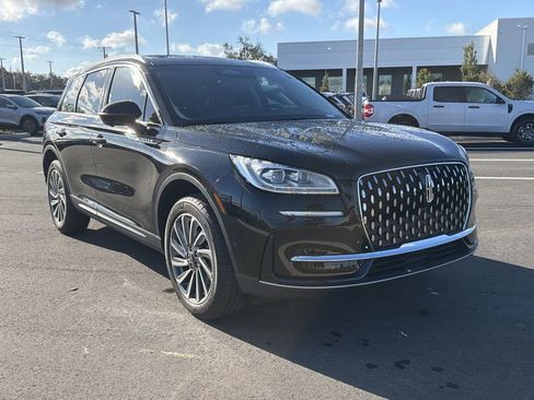 Used 2023 Lincoln Corsair Reserve w/ Equipment Group 202A image 2