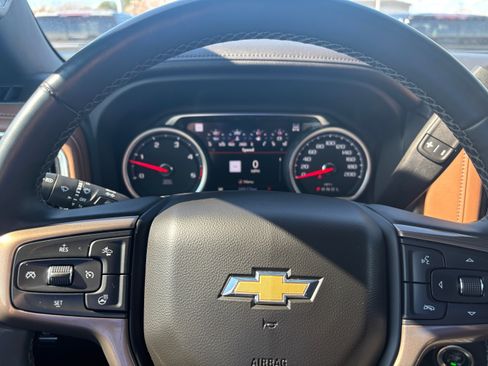 Used 2023 Chevrolet Silverado 3500 High Country w/ Z71 Off-Road Package image 15