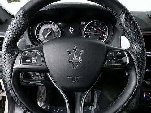 Used 2022 Maserati Ghibli Modena Q4 AWD/4WD image 10