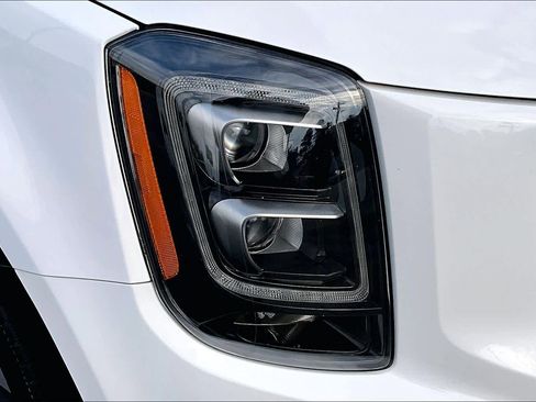 Used 2022 Kia Telluride EX w/ EX Premium Package image 28