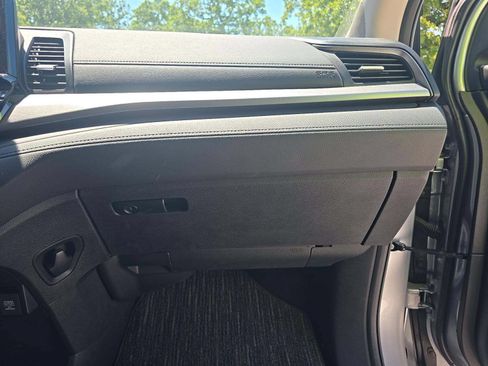 Used 2025 Honda Odyssey EX-L image 17