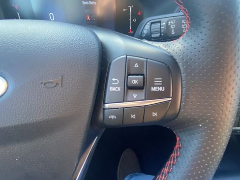 Used 2025 Ford Escape ST-Line image 21