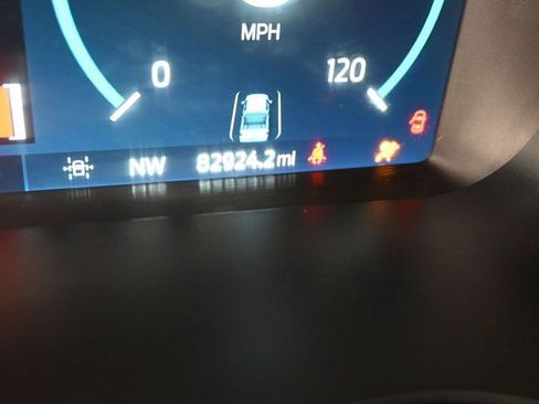 Used 2023 Ford F150 Lariat image 18