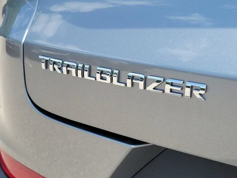 New 2026 Chevrolet TrailBlazer ACTIV w/ Driver Confidence Package FWD image 5