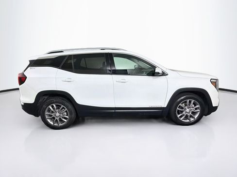 Used 2023 GMC Terrain SLT FWD image 10