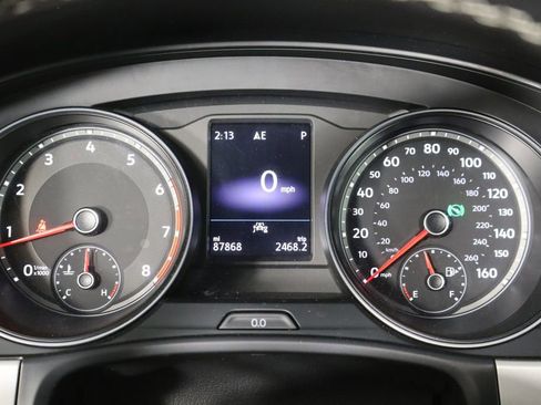 Used 2021 Volkswagen Atlas Cross Sport SE AWD/4WD image 11