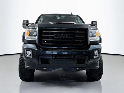 Used 2018 GMC Sierra 3500 SLT AWD/4WD image 2