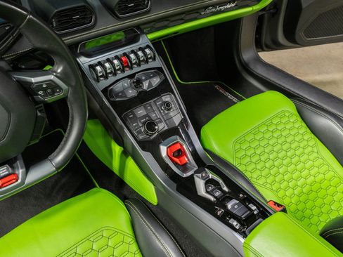 Used 2017 Lamborghini Huracan LP 580-2 RWD image 49
