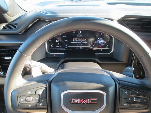 Used 2025 GMC Sierra 1500 AT4X image 34