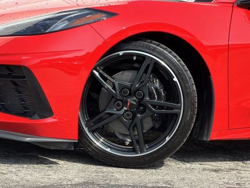 Used 2025 Chevrolet Corvette Stingray Coupe w/ 1LT RWD image 9